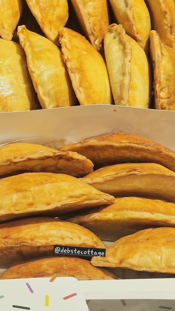 Meat Pies 12 Pieces